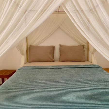 The Village Rua Beach Homestay エクステリア 写真