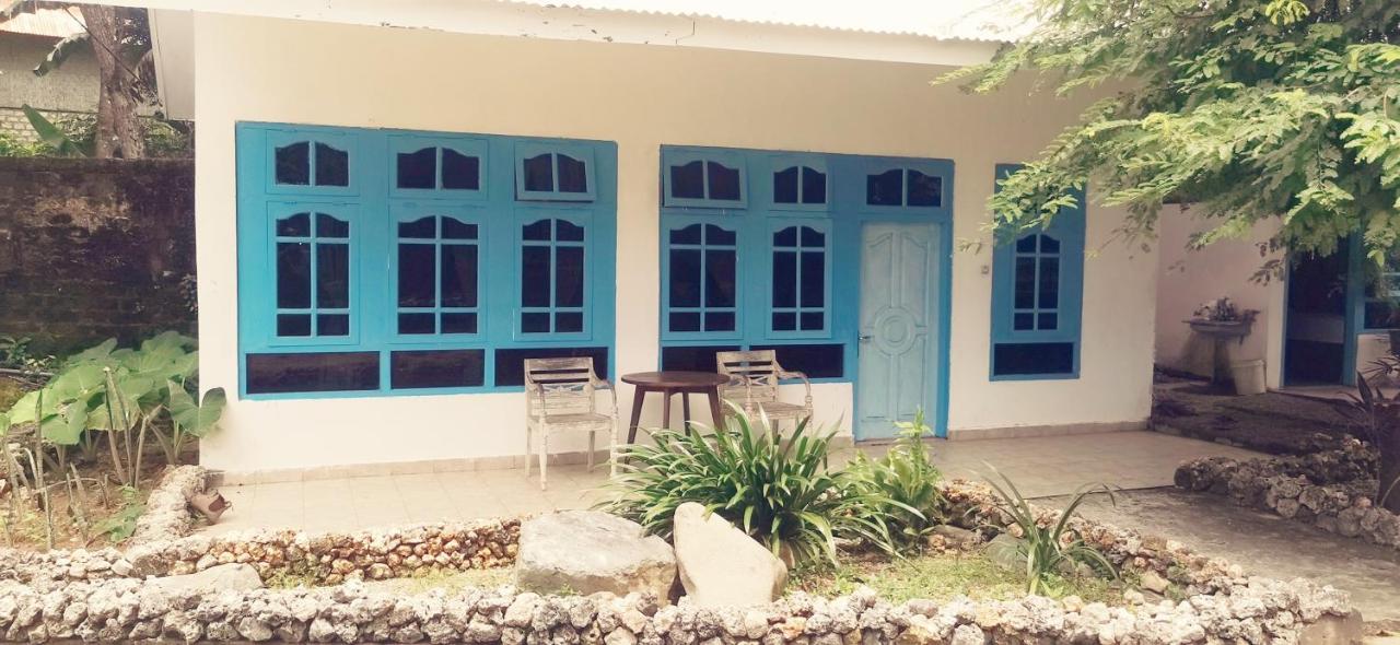 The Village Rua Beach Homestay エクステリア 写真