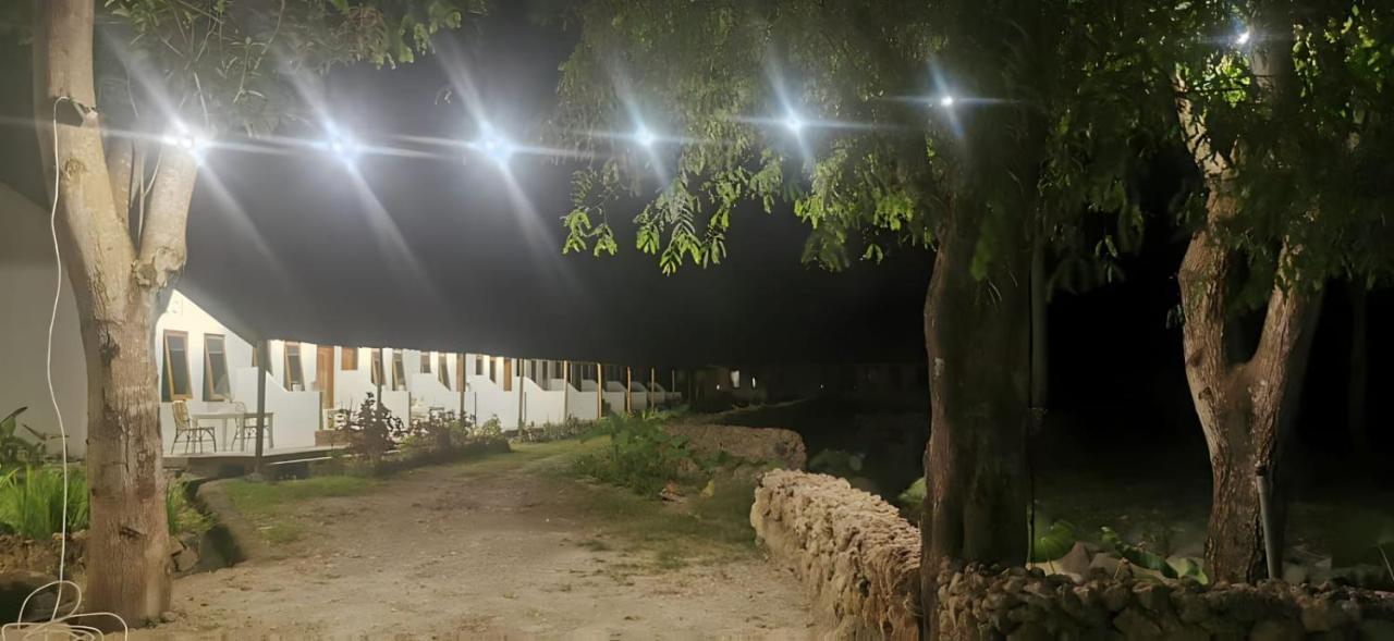 The Village Rua Beach Homestay エクステリア 写真
