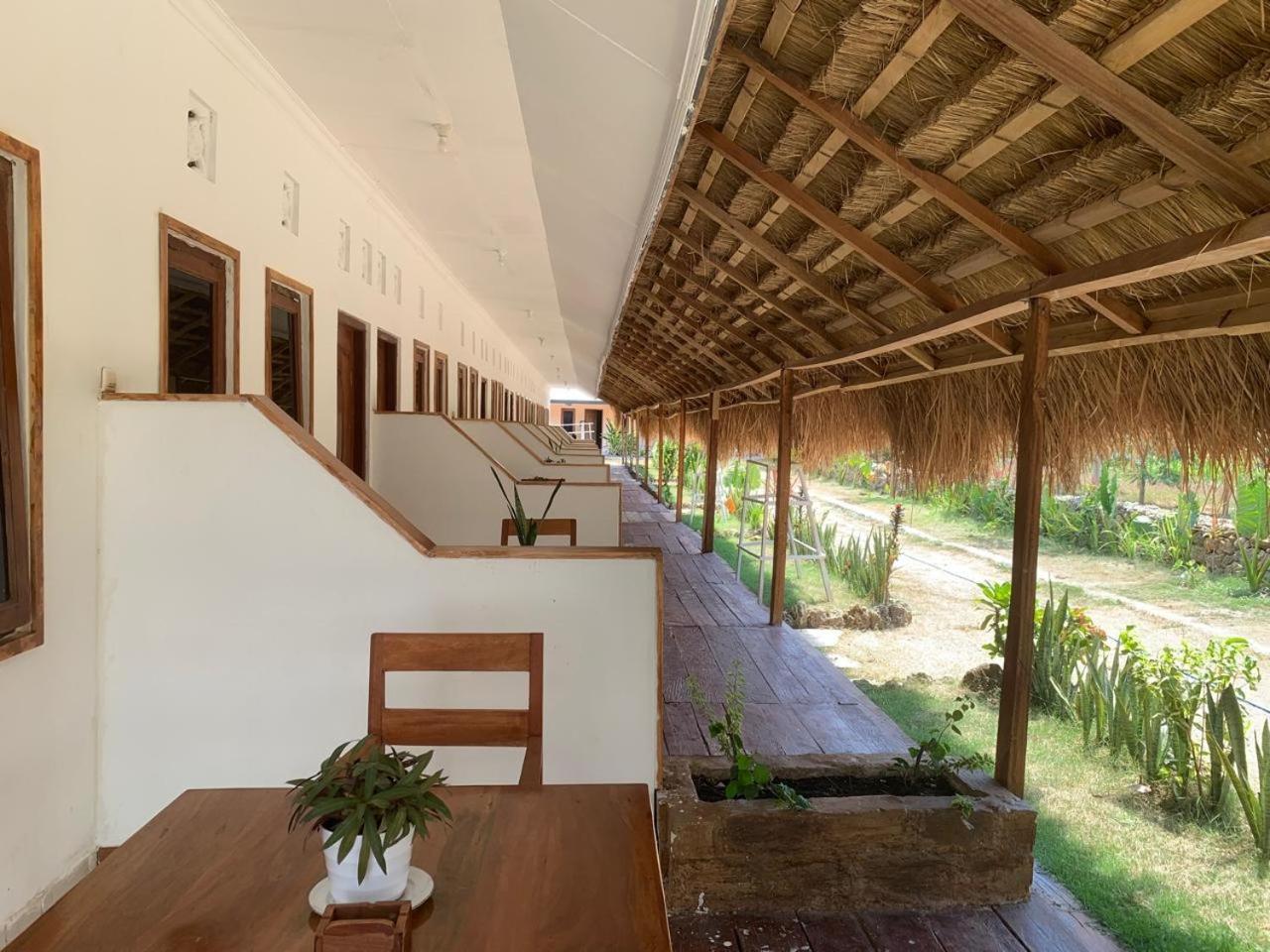 The Village Rua Beach Homestay エクステリア 写真